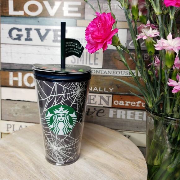 Starbucks Halloween Spider Web Glow in Dark Grande Cold Cup New - Picture 1 of 12